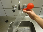 antwoorden proefje ballon op de fles