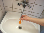 vul de tweede ballon met water